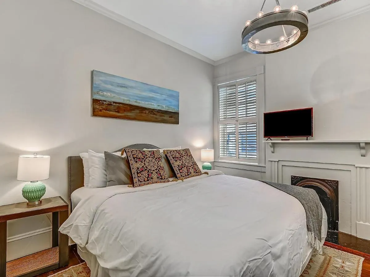 Hawkins House Villa Savannah Holiday home